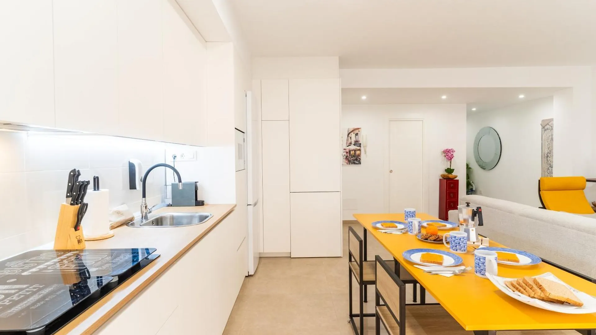 Trendyhomes Almeria Playa 0*,  Espanha